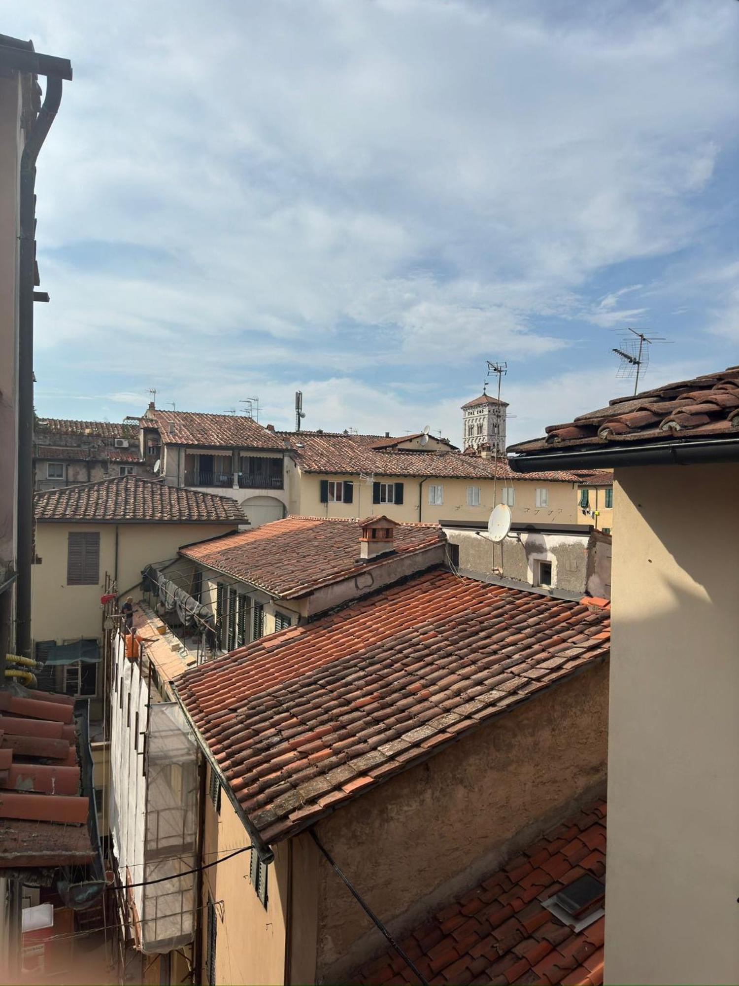 La Casa Del Galletto - At The Top Of The City ลุคคา ภายนอก รูปภาพ